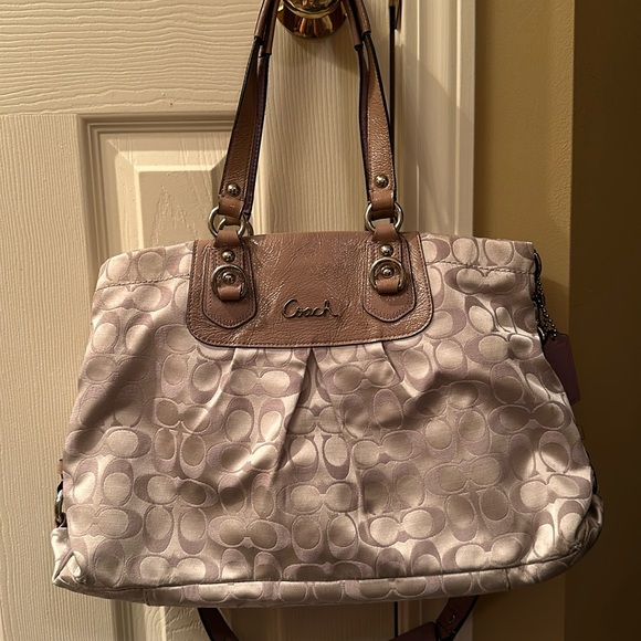 Coach Ashley large shoulder/crossbody - Picture 1 of 17